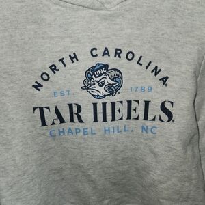 Women's UNC Tar Heels Gray Cropped Hoodie
